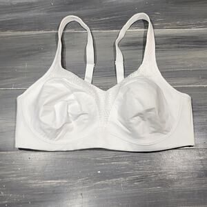 Playtex 4699 18 Hour Bounce Control Convertible Wireless‎ Bra White 38D